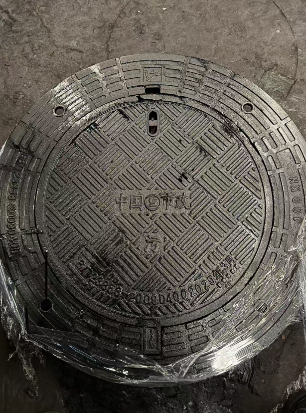 龙泉驿球墨铸铁防沉降井盖展示